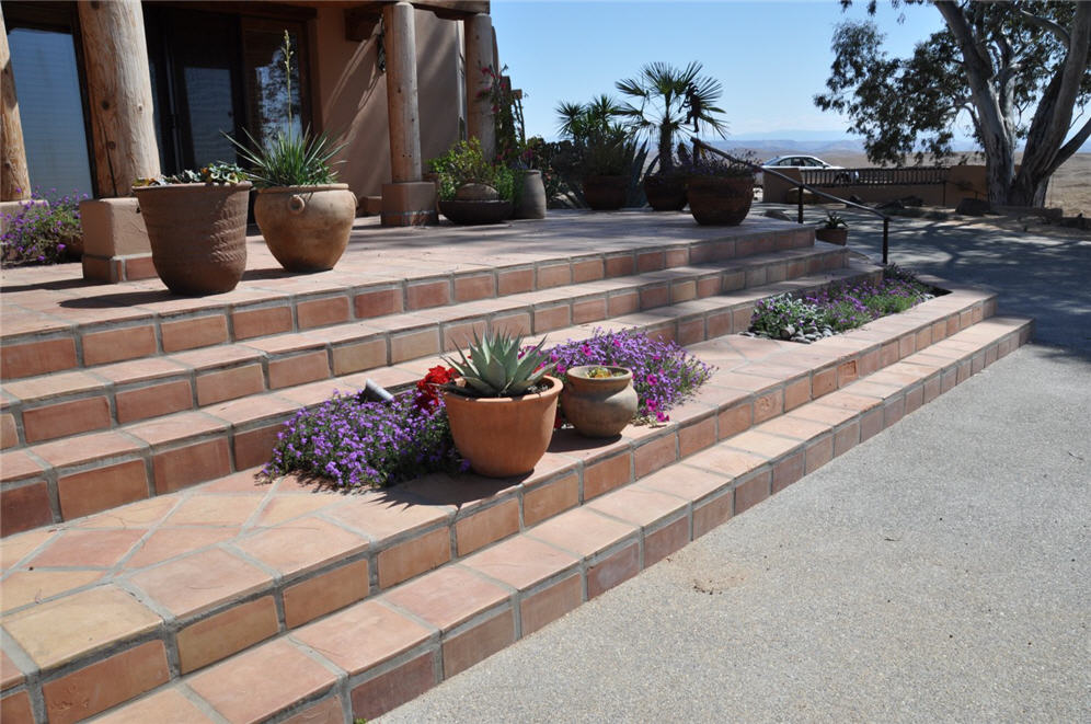 Containers Decorate Steps